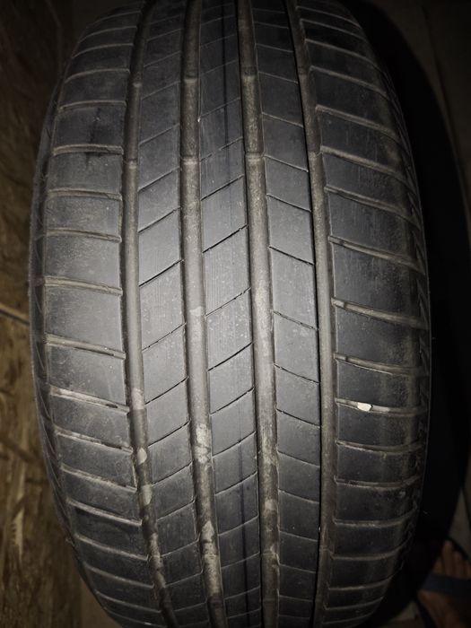 Anvelopa Vara BRIDGESTONE Turanza T005 215/50 R17 95W protecție janta
