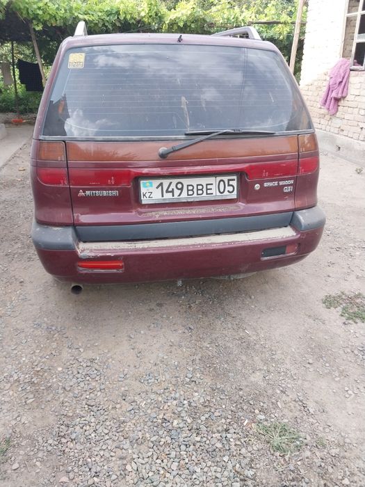 Машина mitsubishi спецвагон