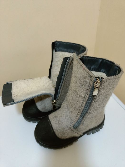 Продам валенки Albe