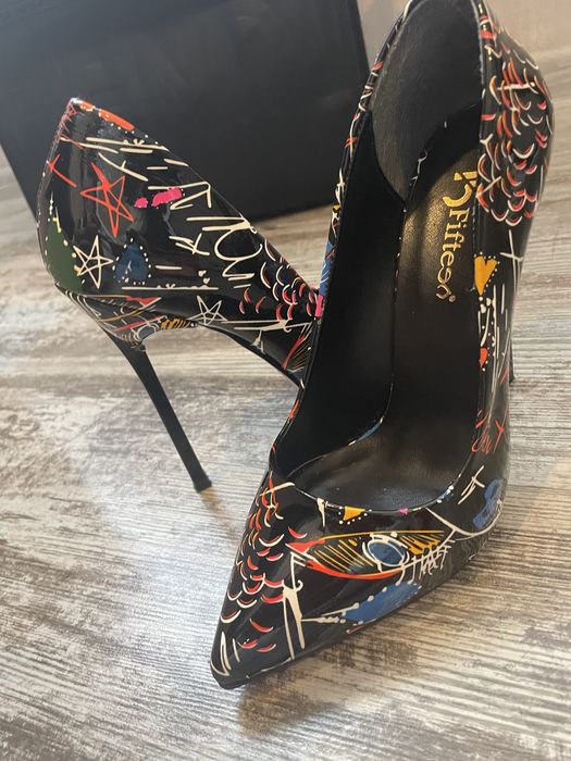 Обувки - чисто нови