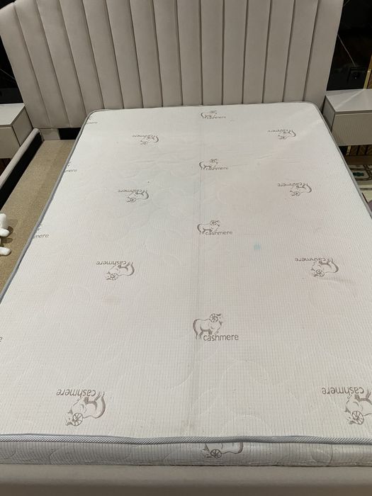 Б/у матрас, Состояние хорошее 160*200