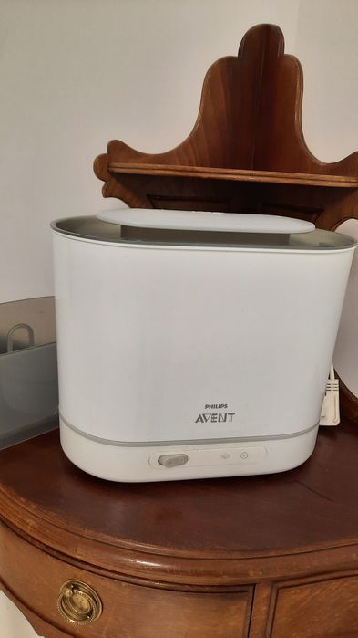 Sterilizator biberoane Avent