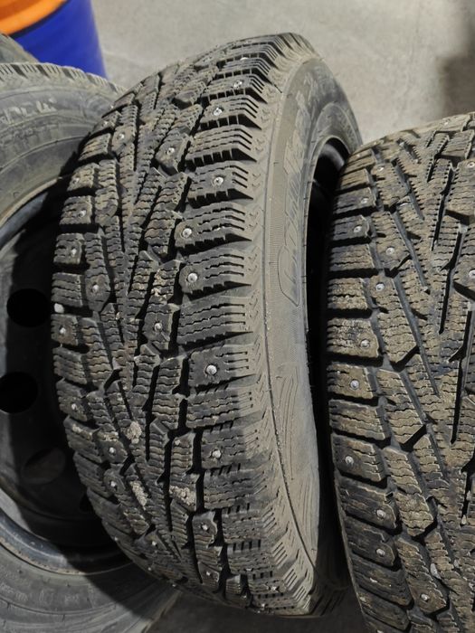 Шины  с диском комплект шипованная
