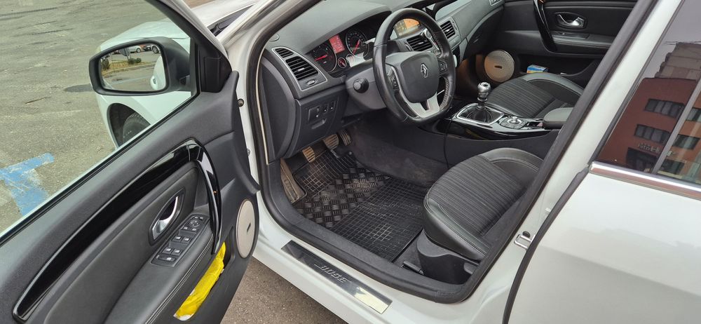 Renault Laguna 2015