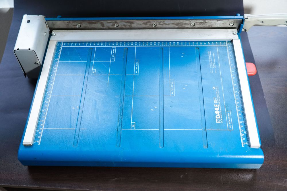 гилотина нож за рязане на хартия а3 dahle професионална