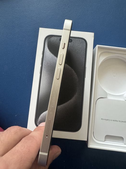 Продам Iphone13