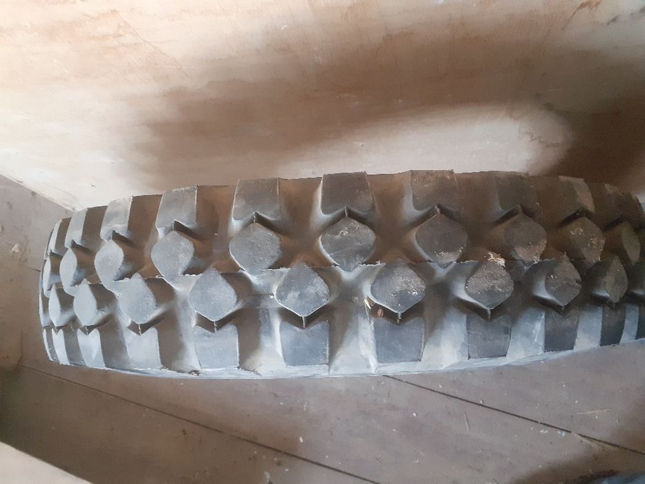 "16" шина сотилади. 1шт.