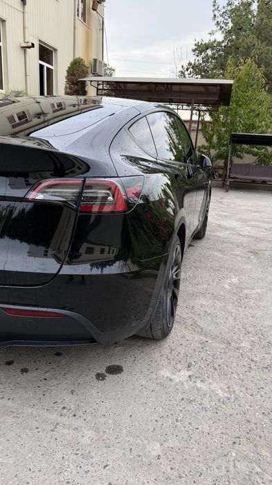 Tesla Y 2021 GBT port tozza