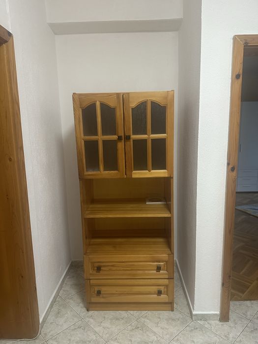 Продавам витрина