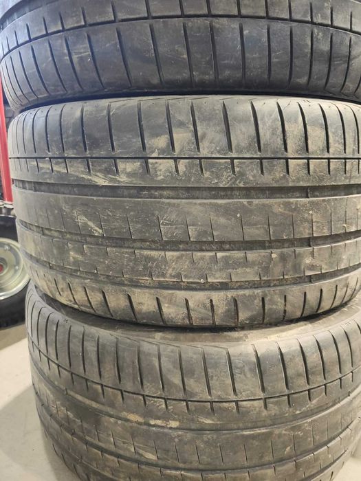 4бр.летни гуми 265/35/19 Vredestein