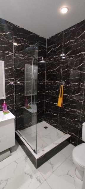 Перегородка для ванны из стекла