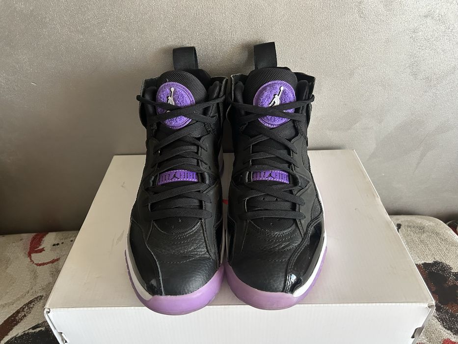 Jordan Jumpman Two Trey