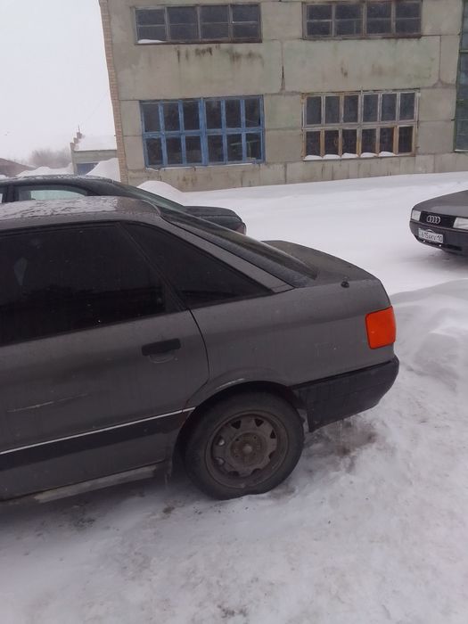 Ауди 80 б3  1990