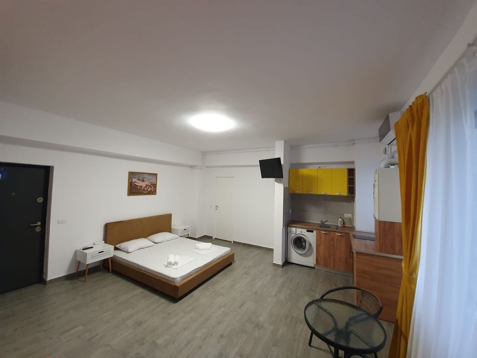 Proprietar închiriez / schimb / vand afacere la cheie 3 studiouri  Mamaia Nord + 3 parcări proprietate