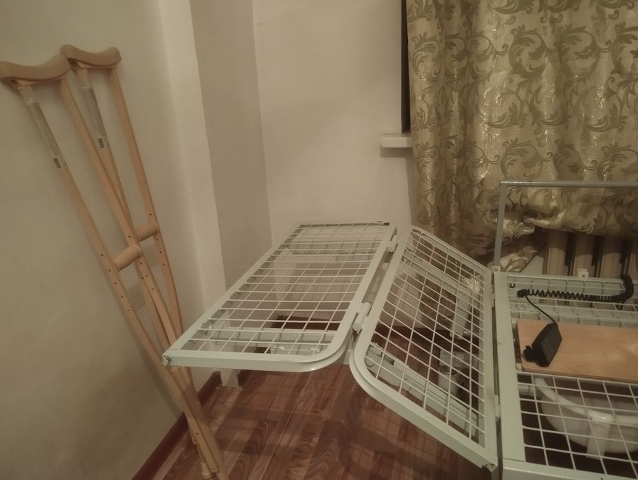 Медицинская кровать