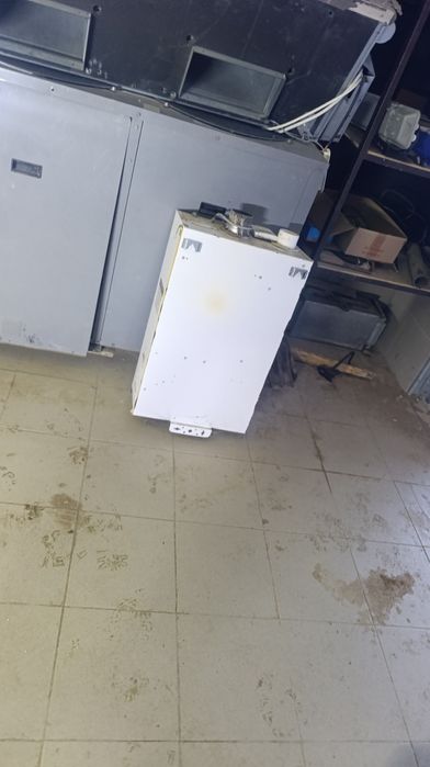 Продам холодильник и кондиционер