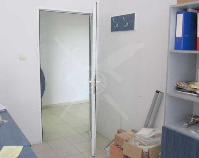 Продава се Офис в Пловдив, Индустриална зона - Север - 735 кв.м за 409 €/кв.м - Снимка #7