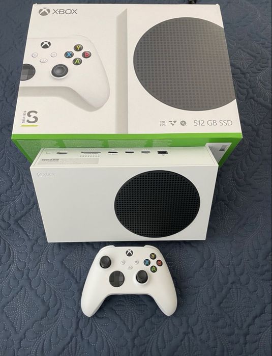 продаю xbox series s с играми
