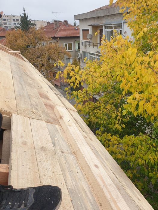 Нови покриви 
Ремонт на покриви 
Хидроизолация 
Метални конструкции 
Д