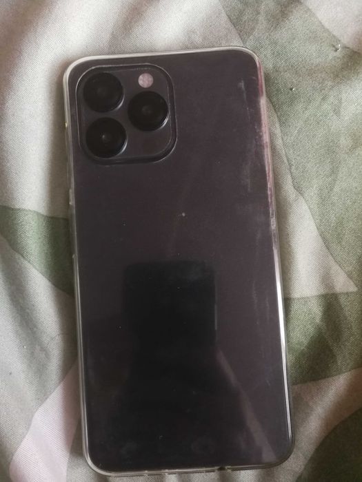 Продава се iPhone 15