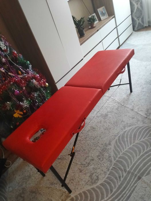 Продам массажную кушетку