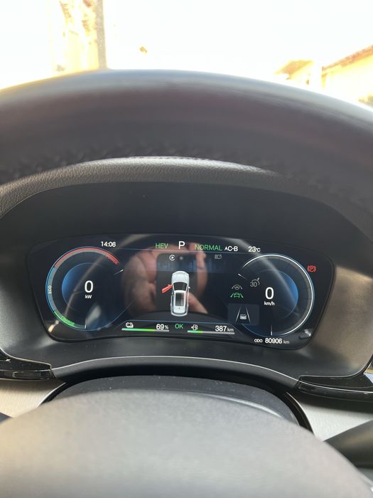 Продам BYD champion dm-i hybrid