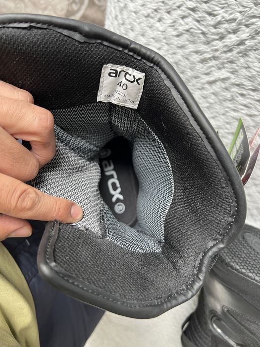 Мотоботы размер 40. Новые с этикеткой