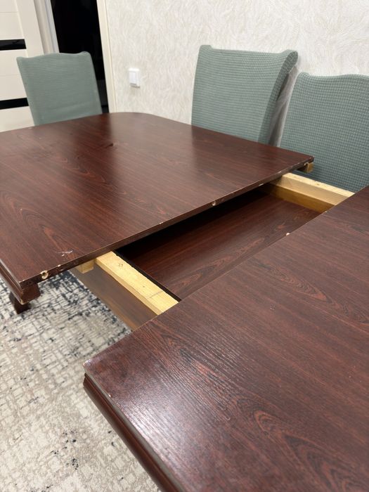 Продается гостевой стол