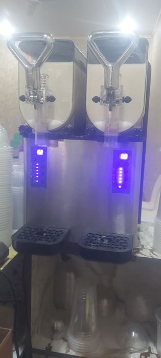 Frezer aparat sotiladi. 380v Promach 2026 9tali