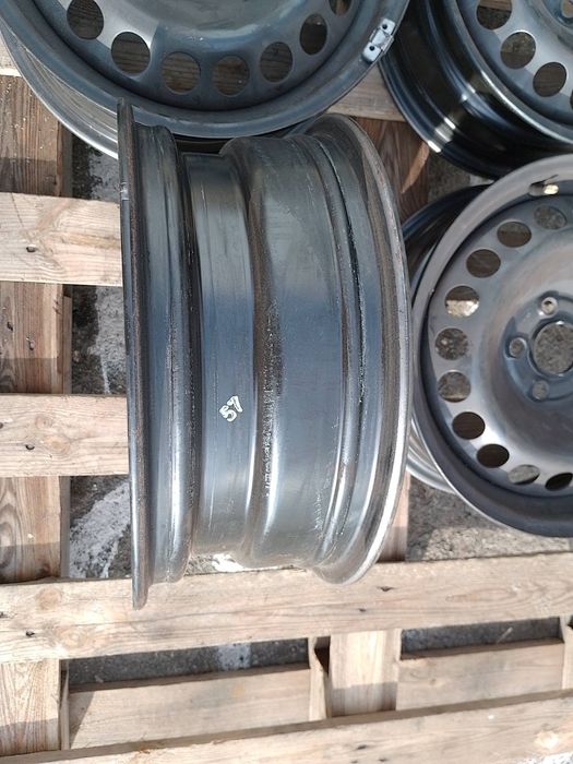 15 цола 5 х 100 мм АУДИ А1 - Оригинал - 6 Инча / ЕТ 29