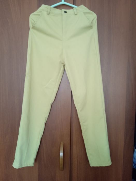 Джинсы женские и платье с юбкой