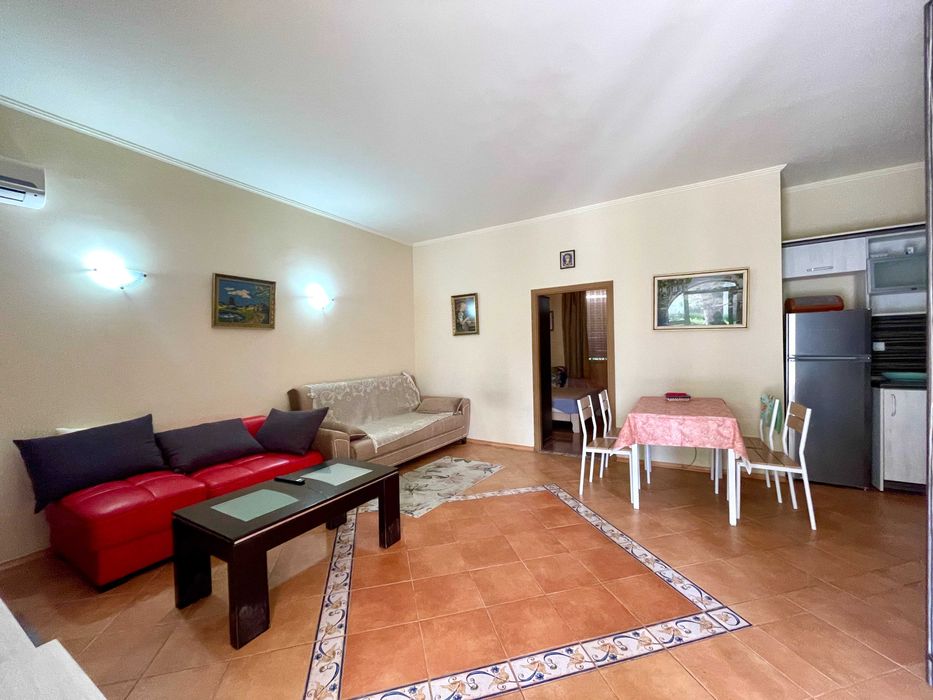 Продава се Двустаен апартамент в к.к. Елените - 72 кв.м за 1902 €/кв.м - Снимка #1