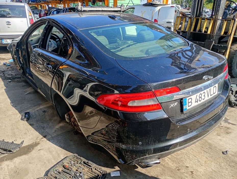 Consola centrala e129631101 Jaguar XF X250 (2007 - 2011)