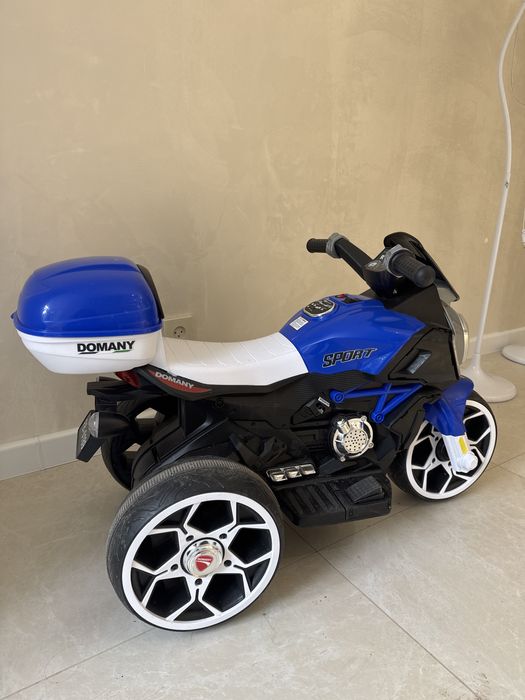 Электромобиль мотоцикл