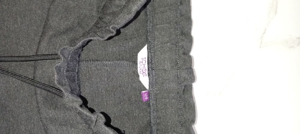 Кофточка новая на девочку sinsay