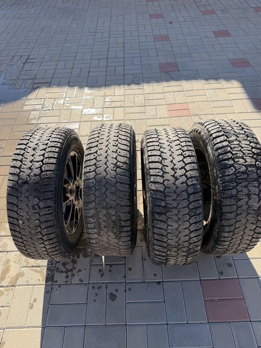 Продам диски с шинами