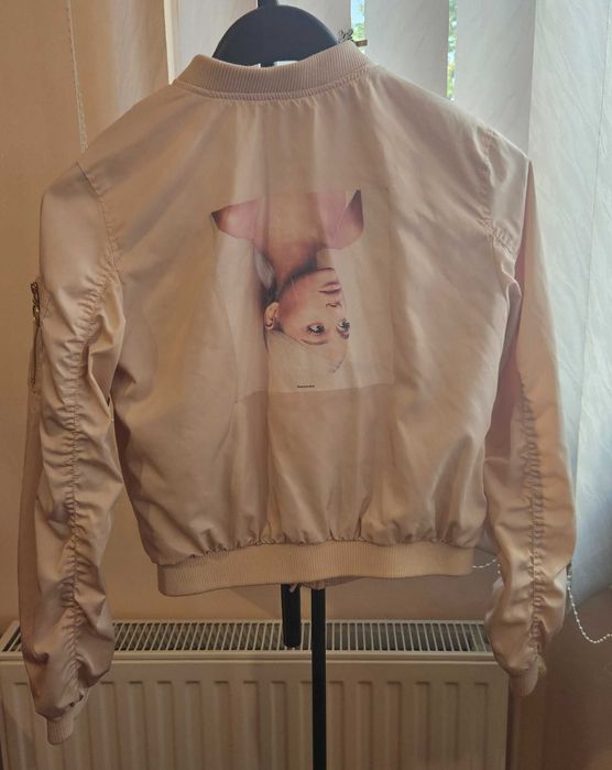 Geaca Ariana Grande pentru fete