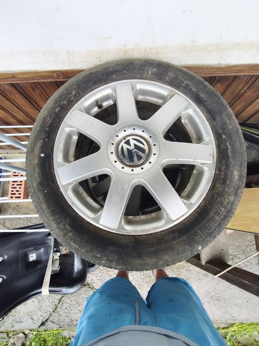 Vând jante Volkswagen R16
