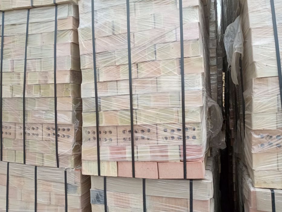 Кирпич строительный и облицовочный, лицевой в ассортименте. Ташкент