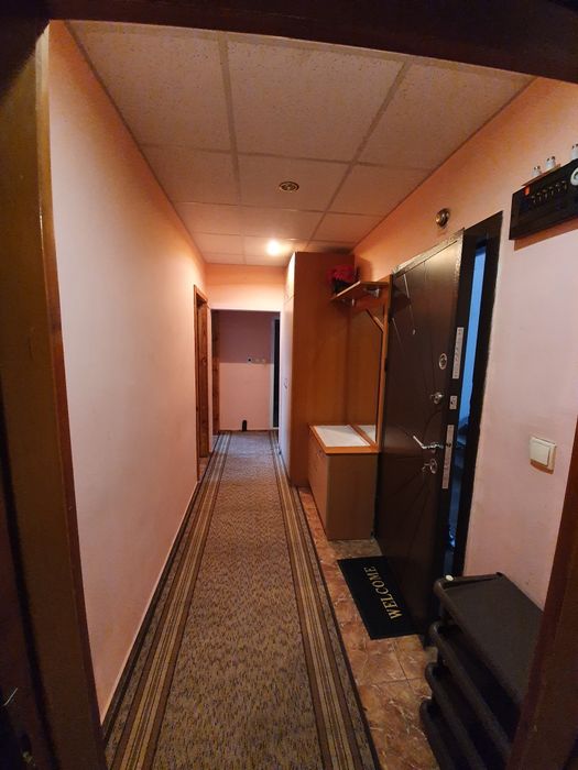 Продава се Тристаен апартамент в Търговище, Запад 3 - 65 кв.м за 1180 €/кв.м - Снимка #2