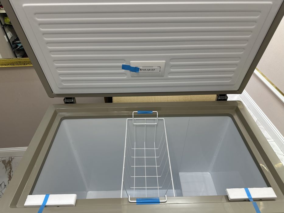 Продам морозильник  новый