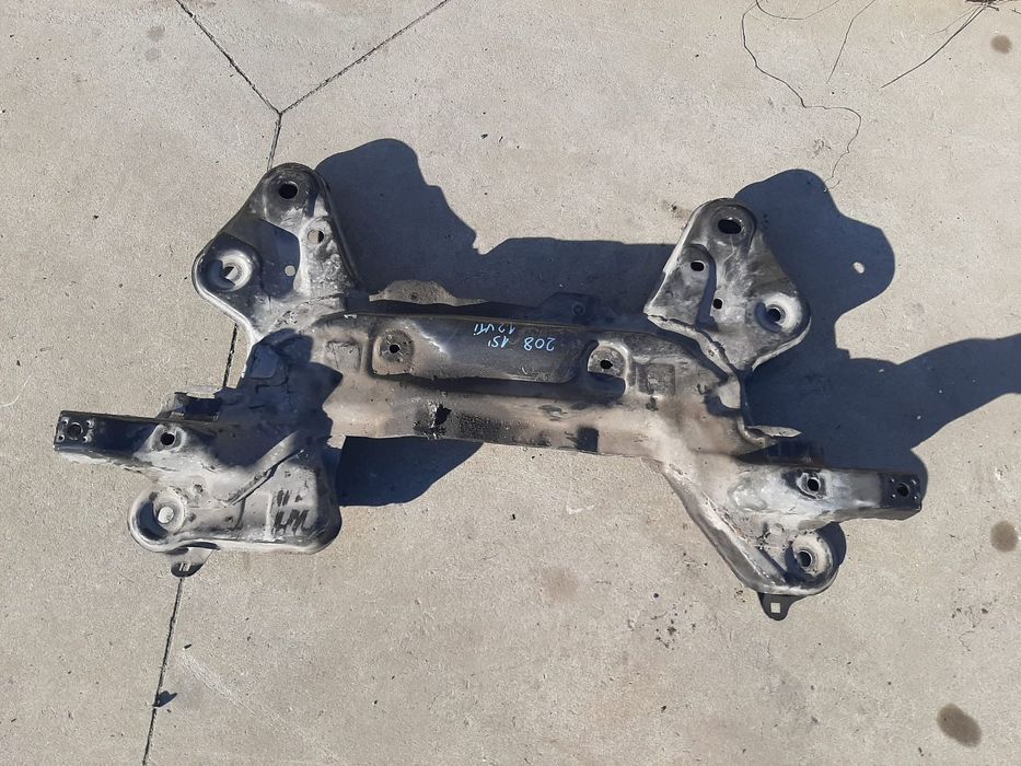 jug cadru motor 1.2 vti peugeot 208 2015