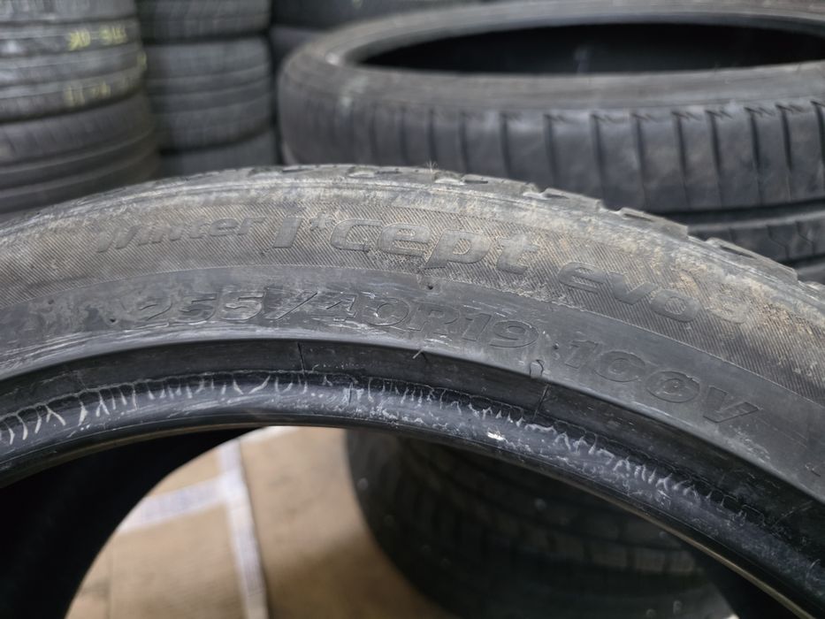 2бр Единични зимни гуми 255 40 19 - Hankook