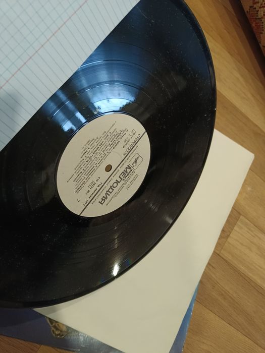 Пластинки, виниловые пластинки