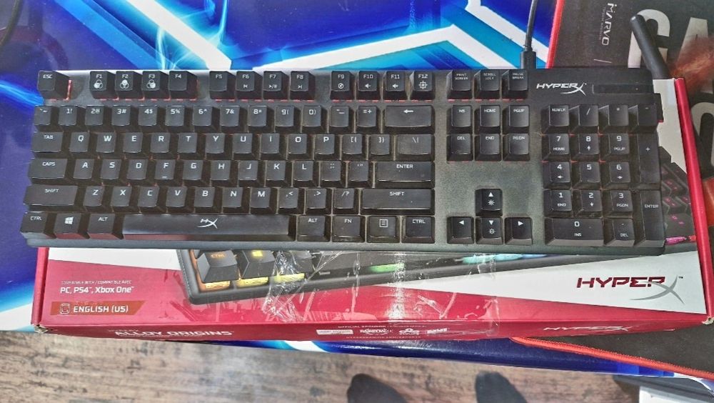 Vând tastatura gaming
