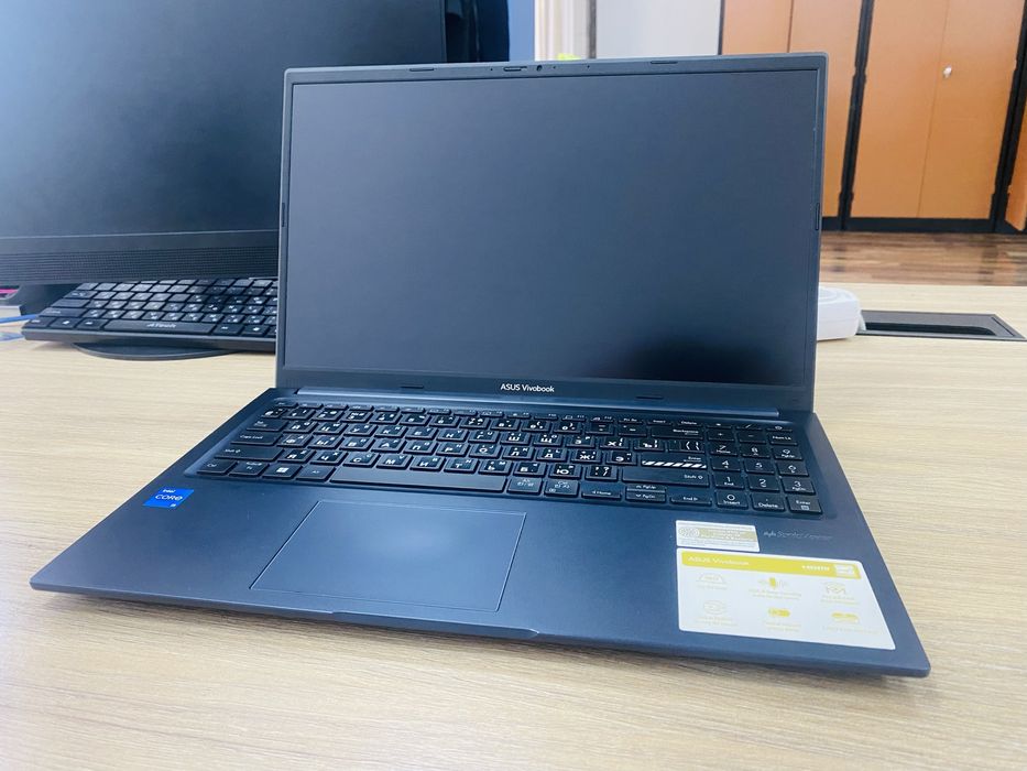 Asus vivobook core i5-13500H 16/512