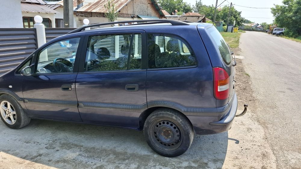 Vând Opel zafira 2.0 disel