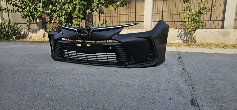 Bara fata Toyota Corolla 2019-