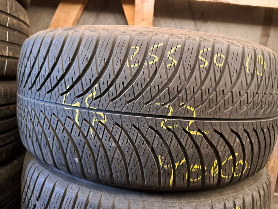 2 anvelope 255/50 R19 Yokohama allseason