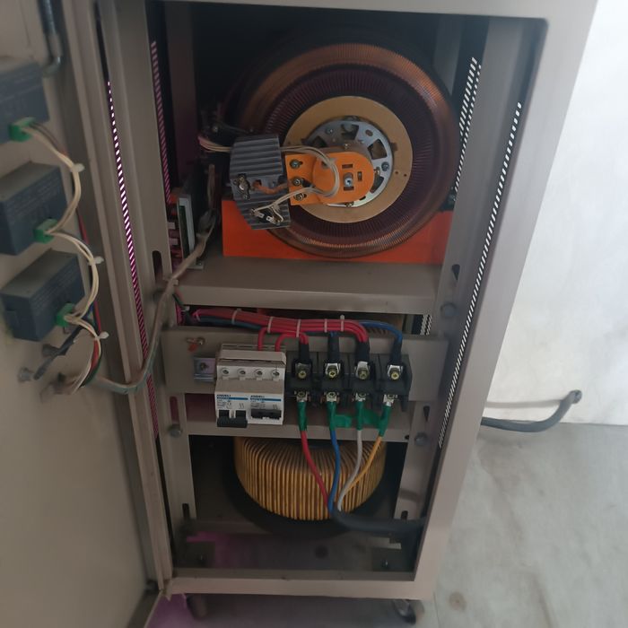 Stabilizatr   rasmda kursatilgabdaqa